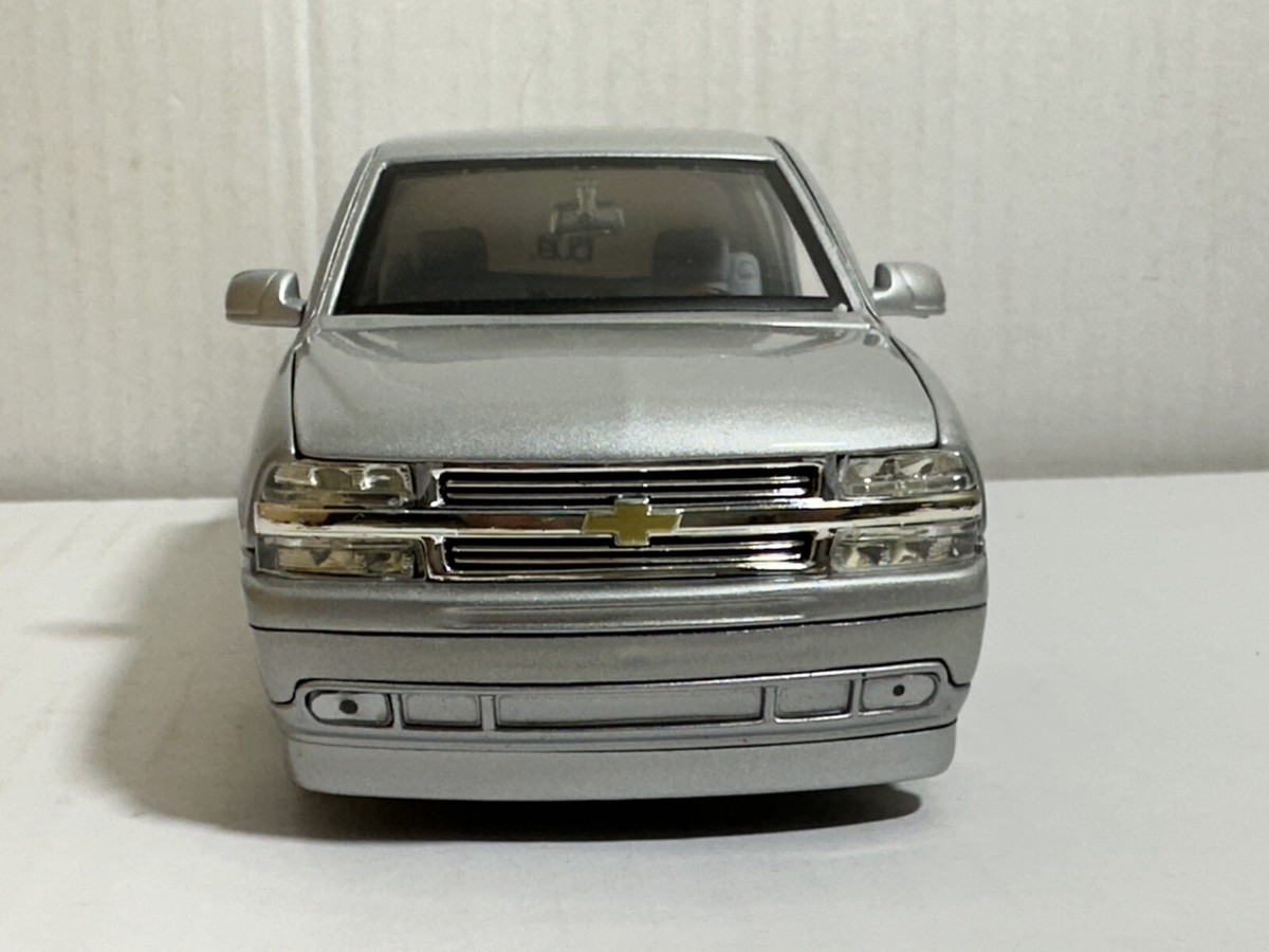 JADA 2002 CHEVY SILVERADO シルバラード s-l1200.jpg