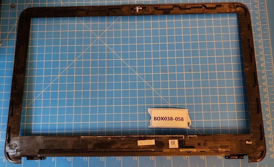 BOX038058 HP Pavilion 15da009dx Laptop LCD Bezel Trim Frame