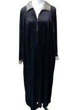 Cinema Etoile Women  s Robe 3/4 Zip Black Velour Animal Print Satin Trim Size L