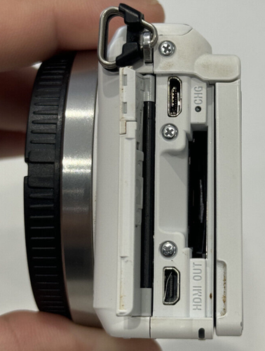 Sony Alpha a5100 24.3MP Mirrorless Camera Body White -(PARTS/JUNK) LIQUID DAMAGE - Picture 8 of 13