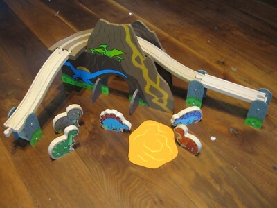 brio dinosaur train