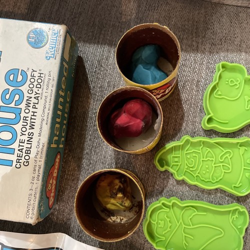 Vintage 1977 Play-Doh Haunted House In Box Near Complete - Picture 10 of 11