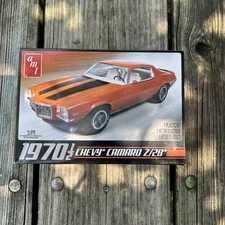   AMT 1970 1/2 Chevy Camaro Z/28  1:25 Scale Factory Sealed parts open box  
