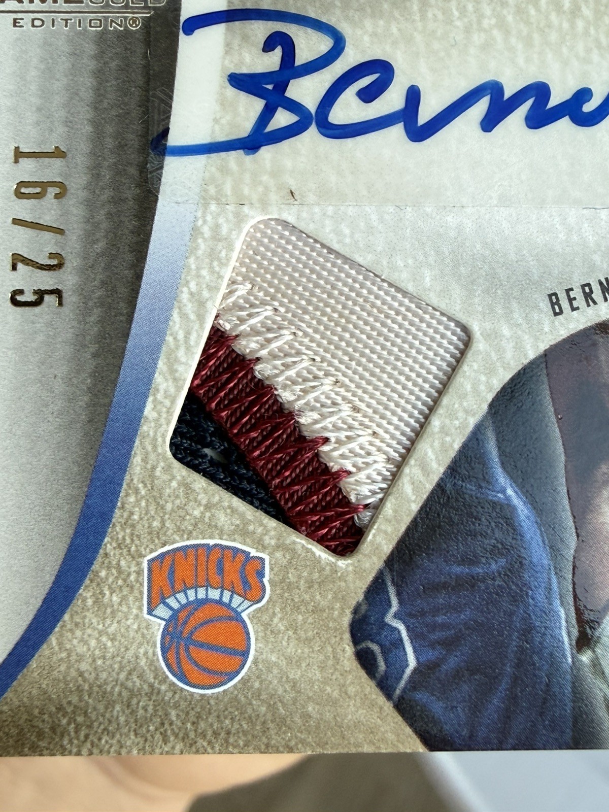 2006-07 UD SP Game Used Walt Frazier Bernard King Dual Game Used Patch Auto /25  view 4