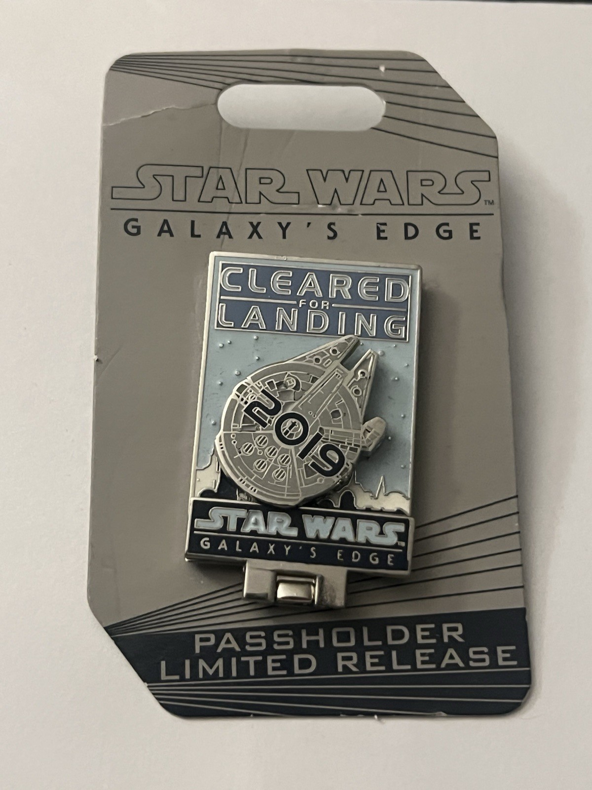 Galaxy's Edge Annual Passholder 2019 Cleared for Landing Disney Pin 134780