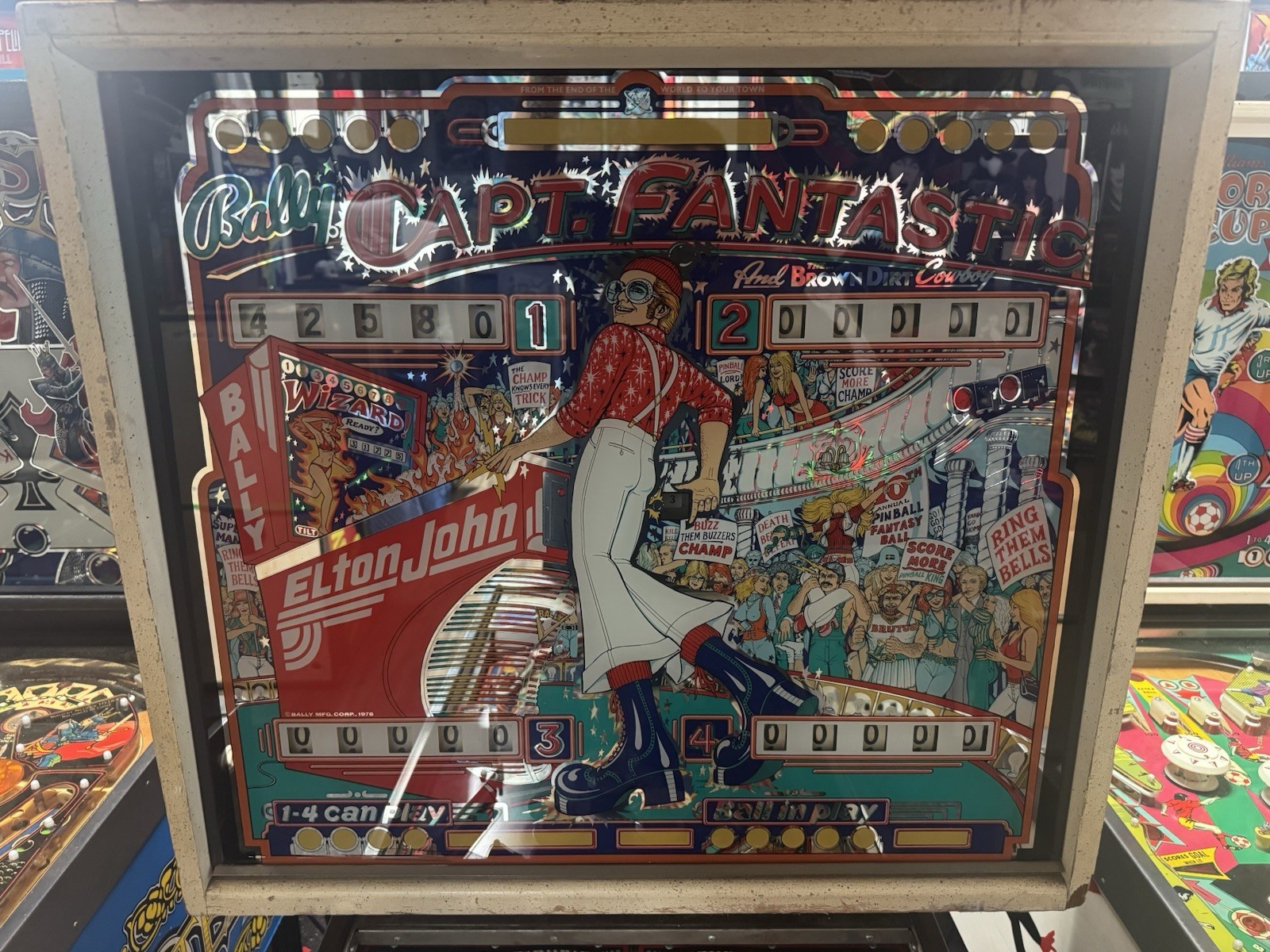 1976 CAPTAIN FANTASTIC AND THE BROWN DIRT COWBOY PINBALL MACHINE FULLY REFURBISH