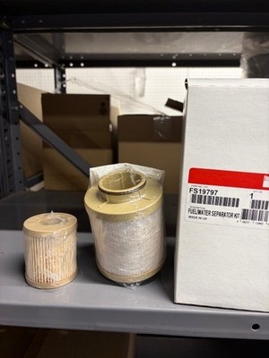 GENUINE NEW OEM FLEETGUARD / CUMMINS FUEL WATER SEPERATOR FS19797