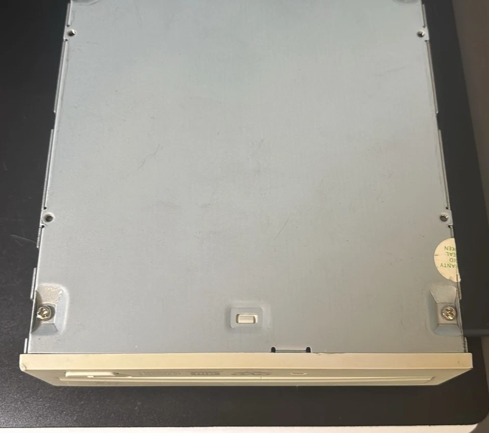 Unidad interna Magicspin ide 8X DVDRW modelo DVDRW-1008IM probada Foto 2 de 4