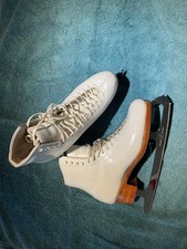 Professional gently used ice skates size 8 1/2 M