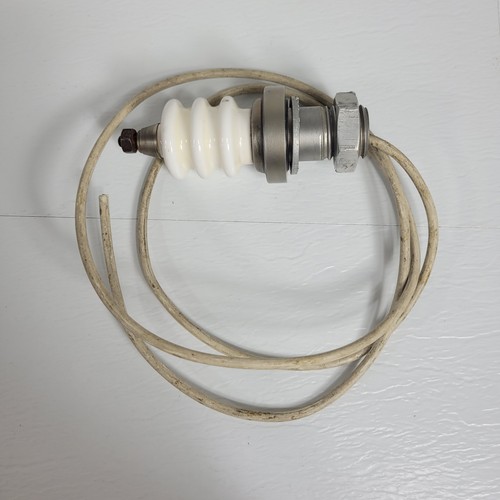 Conjunto de alimentación de alto voltaje Eaton aislador cerámico con cable de 2' 5" - Imagen 2 de 9