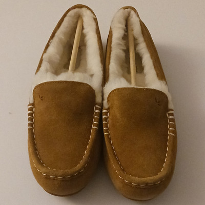 Koolaburra by UGG Lezly Suede Moccasin Slippers Lined Brown/White Women's 8
