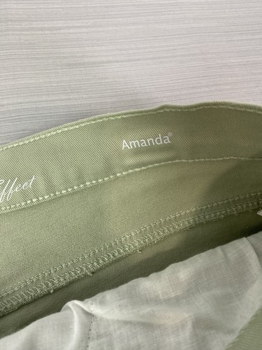 Gloria Vanderbilt Amanda Capri Jeans Womens Size 16P Classic Stretch NWT - Picture 8 of 12