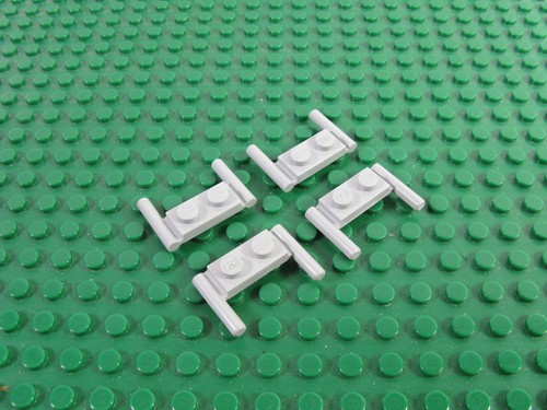 4x Lego hell bläulich grau Platte 1x2 Stange Griffe flache Enden niedrige Befestigung 7298#3839b