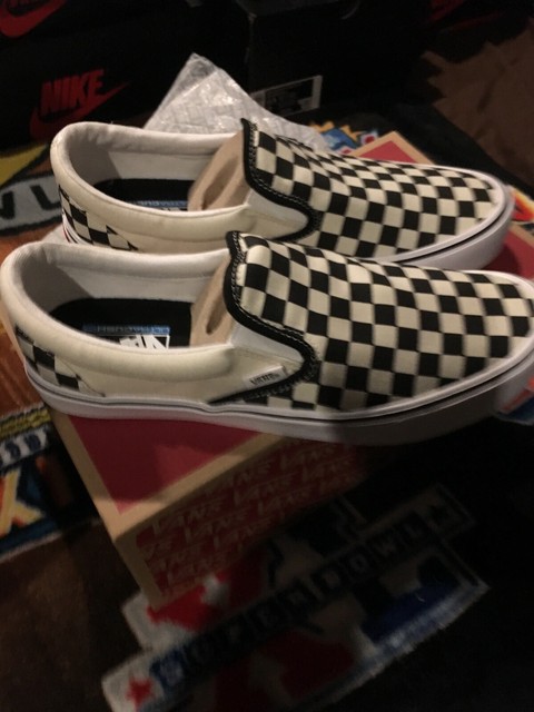 vans canvas slip on lite black