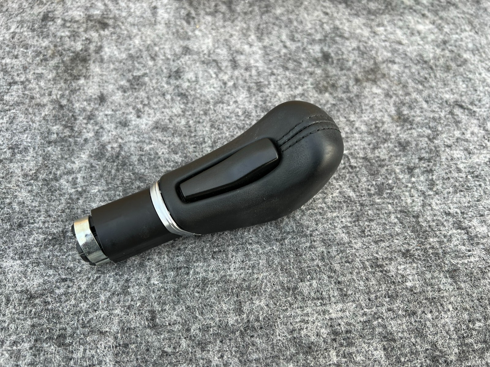 FLOOR SHIFTER LEATHER KNOB ASSEMBLY OEM 44K 14-17 MASERATI GHIBLI Q4