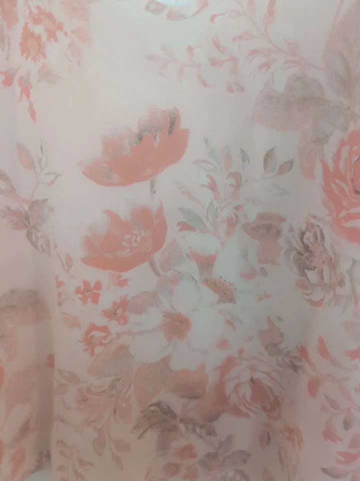 Camiseta sin mangas Under Wilfred Aritzia 100 % seda rosa floral cami talla XS romántica  Foto 4 de 4