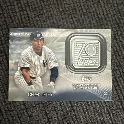 2021 Topps Topps 70th Anniversary Manufactured Logo Patches #70LP-DJ Derek Jeter - Bild 1 von 2