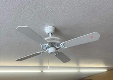 Seasons 42" Ceiling Fan White/Bleached Oak Reversible Blades BRAND NEW