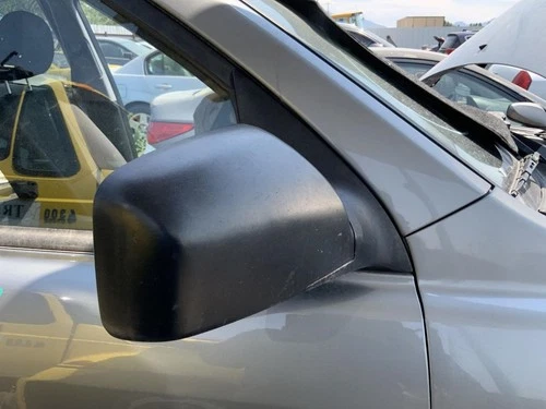 Passenger Side View Mirror Power 4 Cylinder OEM 05-10 SPORTAGE 1376390