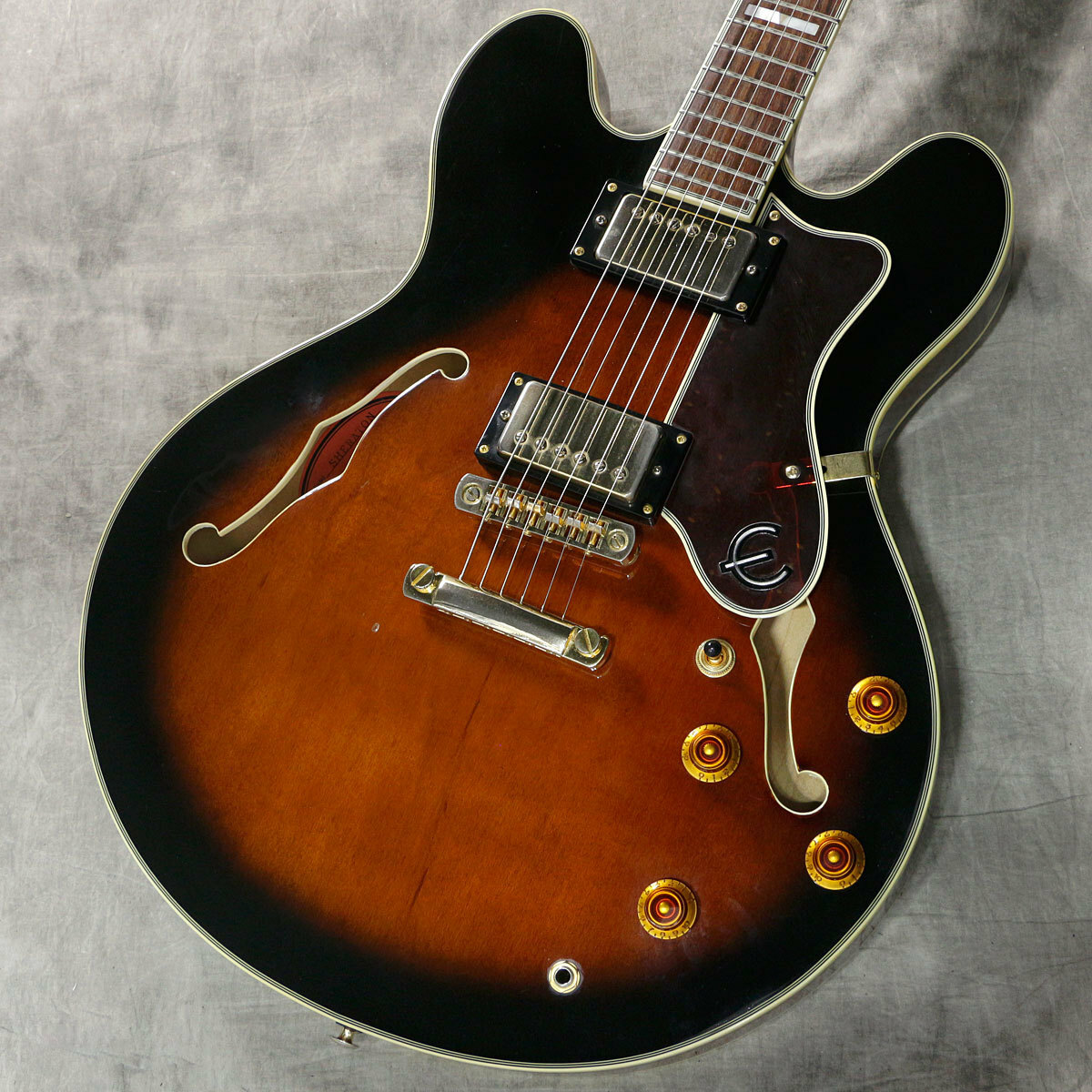 Epiphone 1998 Sheraton Vintage Sunburst Used Epiphone 1998 Sheraton Vintage Sunburst Used