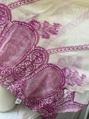 NWT Nordstrom BP. Brass Plum 100% Polyester Wrap Scarf for Women Magenta & Ivory - Picture 7 of 9