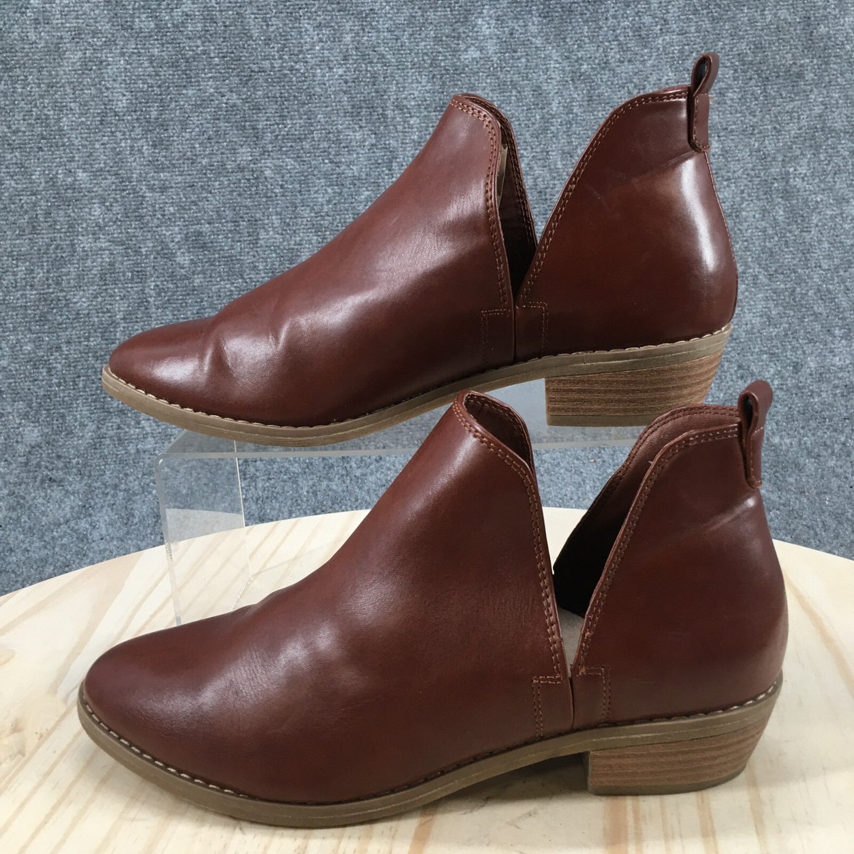 Universal Thread Boots Womens 8.5 Nora Ankle Bootie Brown Faux