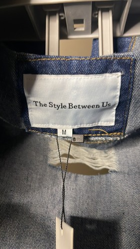Women Denim Long Sleeves Jacket - Picture 4 of 5