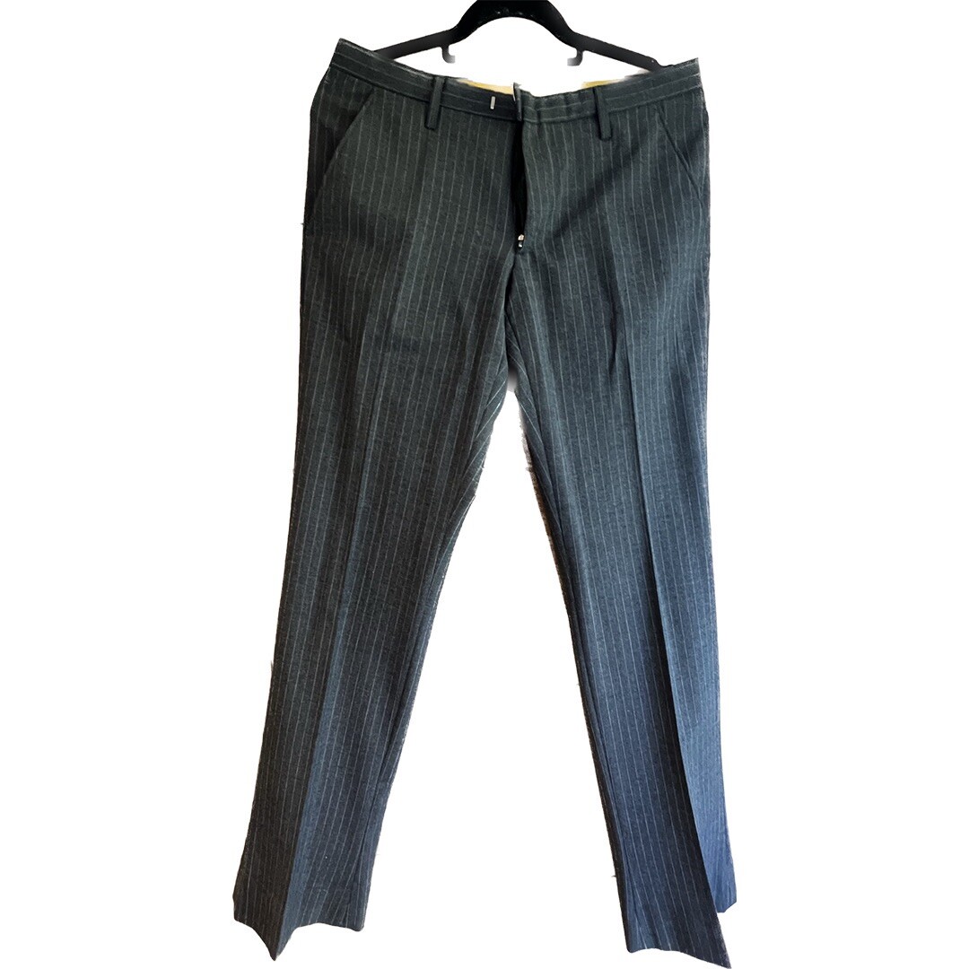 J. Lindeberg Suit WoolPolyester Blend. Gray Pinstripe 2 Pc Suit Sz 52