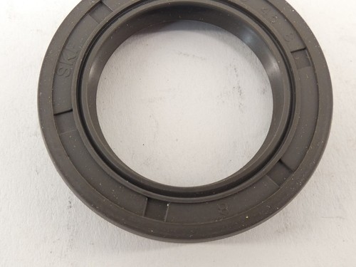*Lot of 2* SKF 562617 Oil Seal 30 x 45 x 8mm - NEW Surplus! - Picture 3 of 5