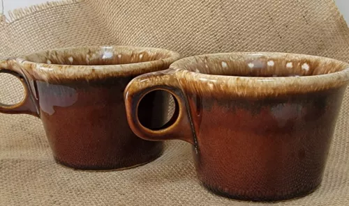 2 ~Vintage~ Hull Pottery~ Brown Drip Glaze ~Coffee/ Tea Cups w/ O Handles~ USA