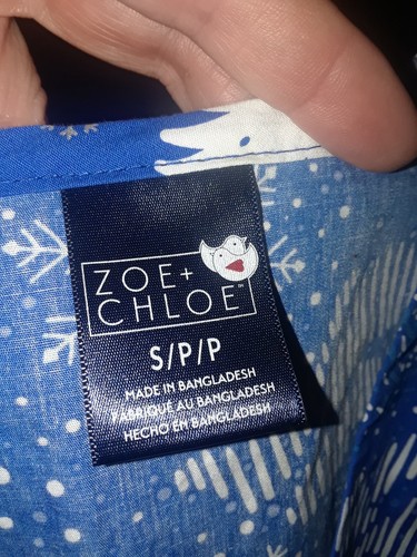 Ladies Zoe + Chloe Blue Polar Bears Winter Snow V Neck Scrubs Top Size Small - Picture 4 of 5