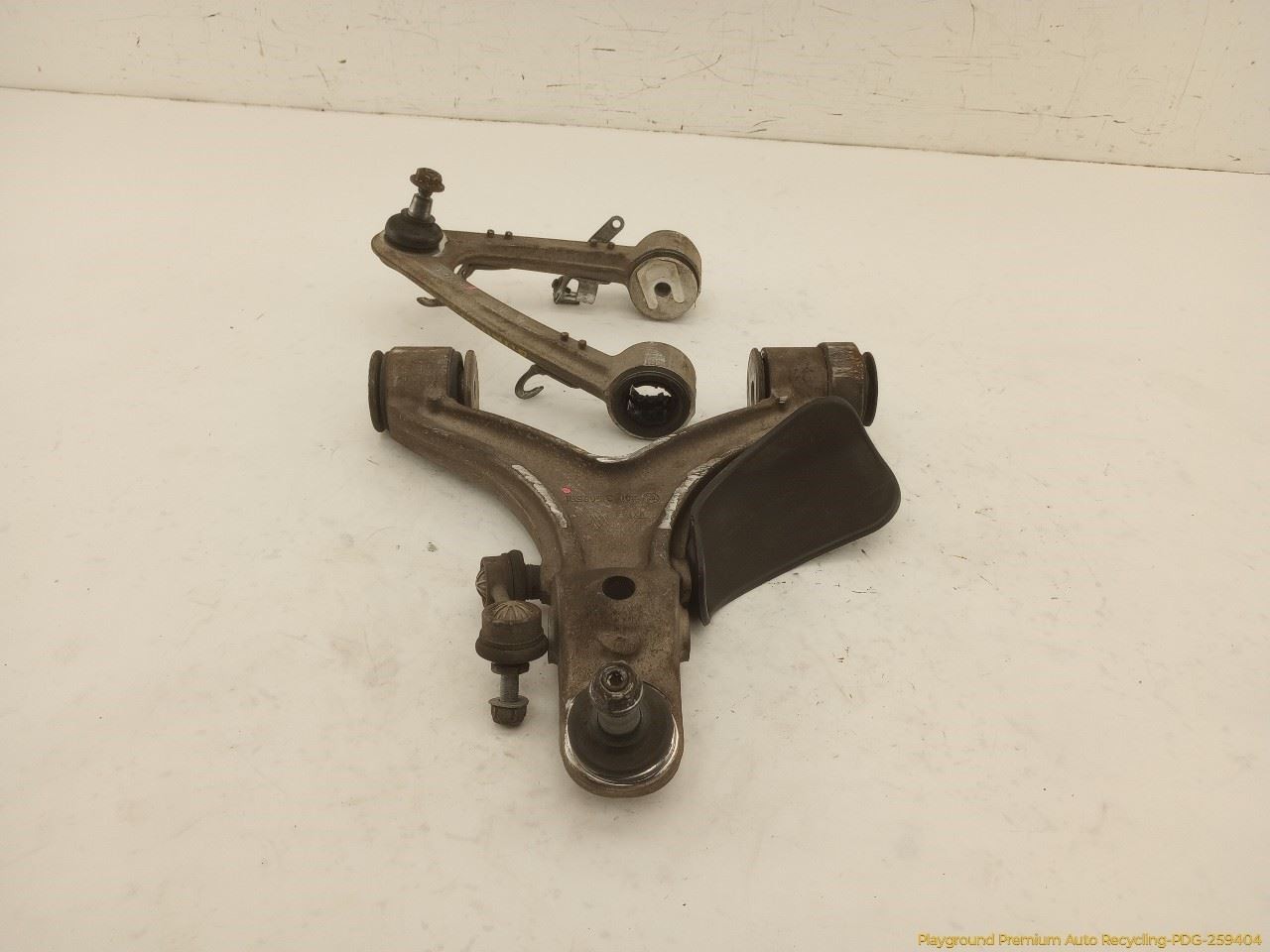 Maserati Quattroporte 2003-2008 Front Left Control arms Set