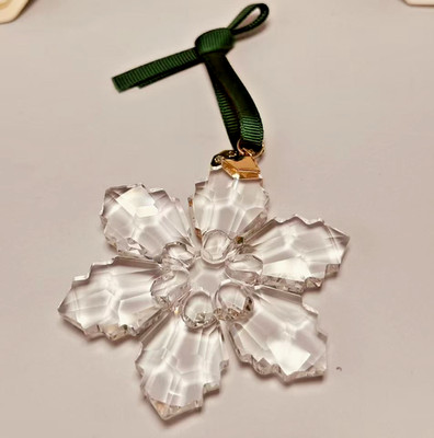 NEW 2026 Swarovski 5718051 Annual Edition Large Christmas Ornament Snowflake