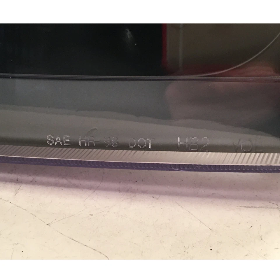 Faro proyector HID negro LHD para TOYOTA SEQUOIA MK1 00-04 Foto 3 de 4