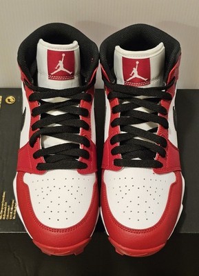 NIKEナイキエアジョーダン１フットボールスパイクシカゴ Nike Air Jordan 1 Mid Youth Cleat 'Chicago' Football Baseball