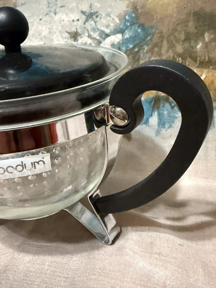 Bodum, Swiss, Chambord, 4 Cup Glass Tea Teapot with Infuser, Made In Switzerland - Image 2 of 4