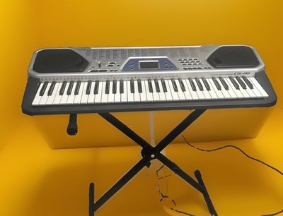 Casio CTK-481 61-Key Electronic Keyboard Built-In Speakers w/ Stand