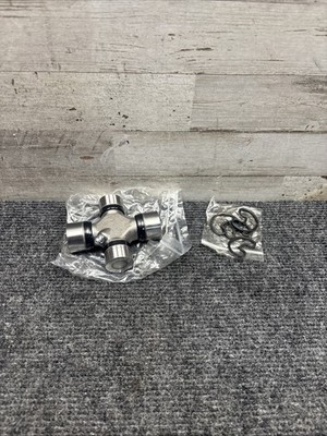 U Joint (1310/1350 Conversion),  3.5 x 3.5 x 1.25 inches 95-0460