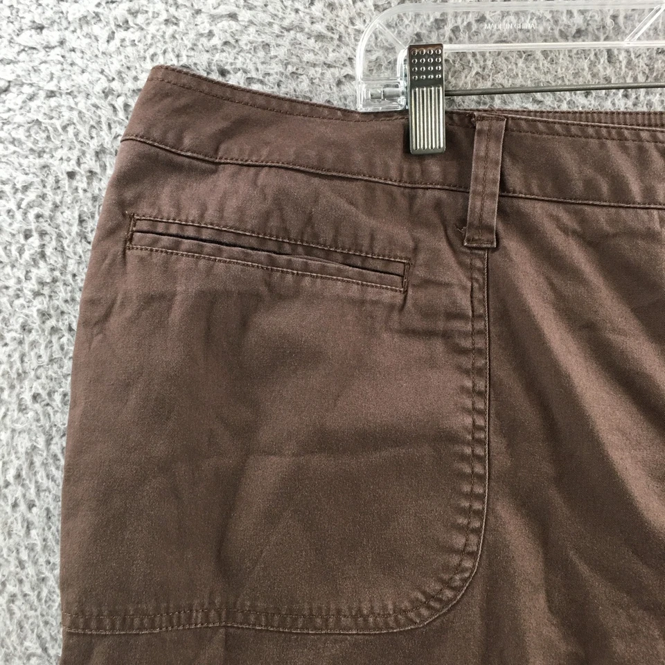 Pantalón corto Venezia Utility para mujer 26 marrón mezcla de algodón tiro alto frente plano cremallera mosca Foto 3 de 4