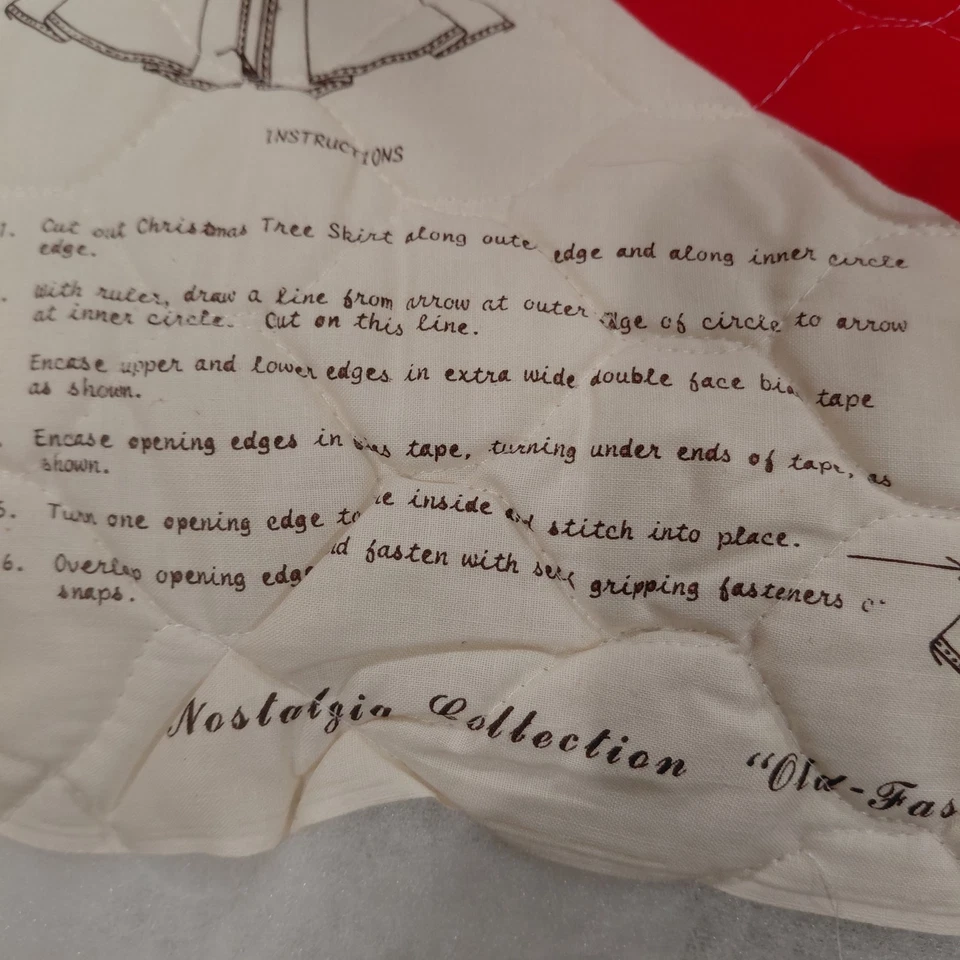 Tree Skirt And Stockings - Image 3 of 4