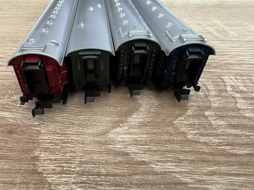 4 Trix Spur N Passenger Cars Of The DB Good Condition Without OVP - Picture 4 of 6