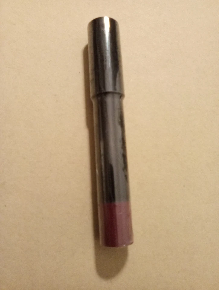 Lápiz labial mate MUA Makeup Academy - 703 grosella sellada *NUEVO* Foto 2 de 3