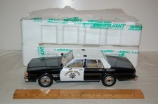 1989 CHEVROLET CAPRICE CALIF. HIGHWAY PATROL 1:18 'GREENLIGHT'