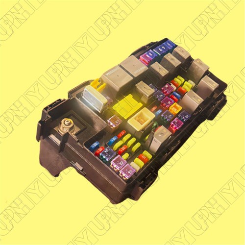 TIPM Fuse Relay Box Rebuilt Part# 04692302 For 2009 Chrysler Town & Country - Picture 2 of 6