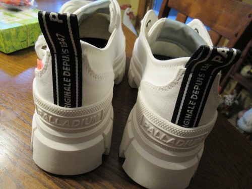 Women's Palladium Revolt Lo Texture Fashion Sneaker Shoe - 8 1/2 Medium White - Picture 7 of 12