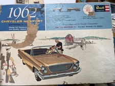 Revell h1254 1962 Chrysler Newport Convertibl...