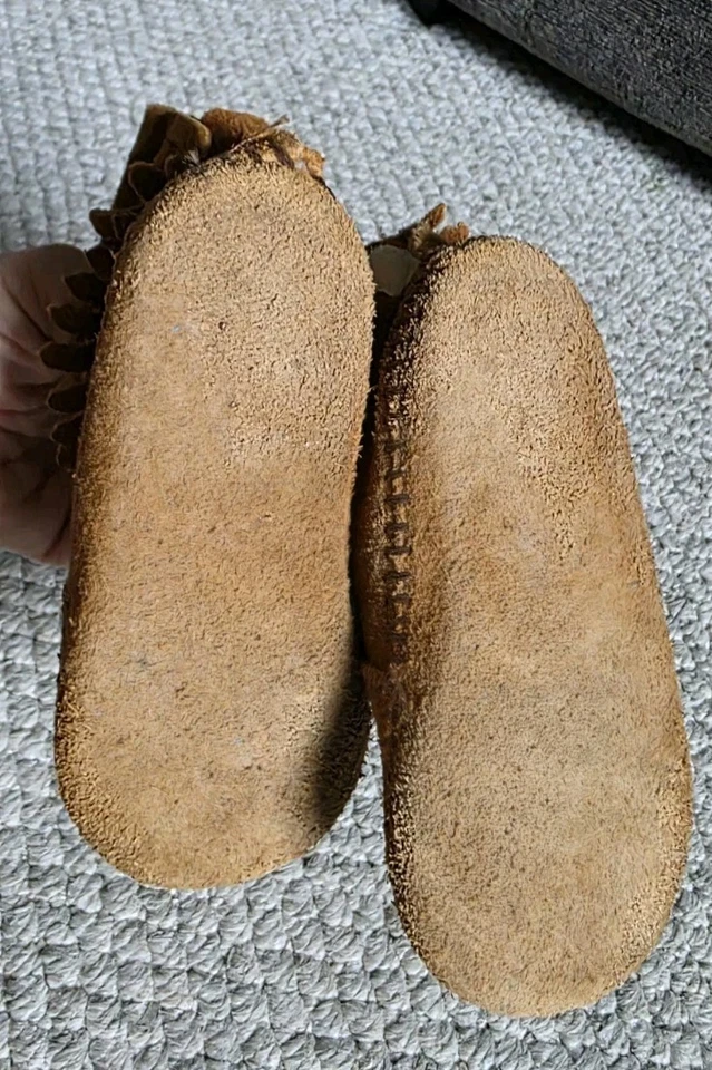 Mocasines con flecos Minnetonka marrón tostado gamuza niñas pequeñas talla 6 Foto 4 de 4