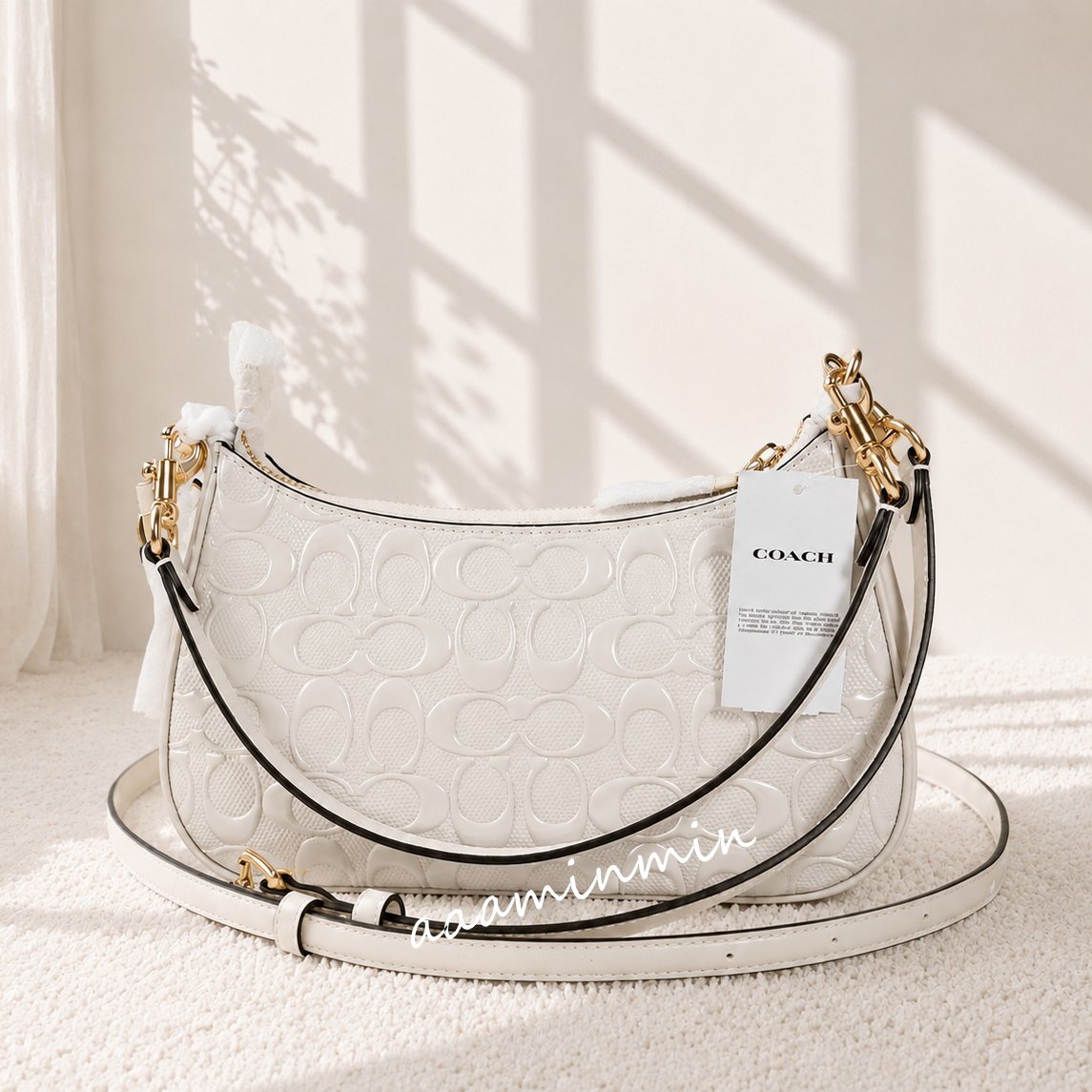 NWT Coach Teri Shoulder Bag In Signature Leather With Heart Charm