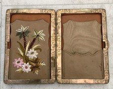 A VINTAGE LADIES EDWARDIAN LEATHER PURSE SILK LINED EMBROIDERED CARD CASE BRASS