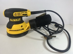 NEW! Handheld DeWalt DWE6423- 5 inch Variable Speed Random Orbit Palm Sander